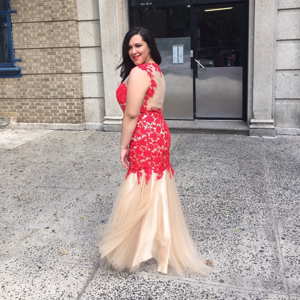Red lace prom dress